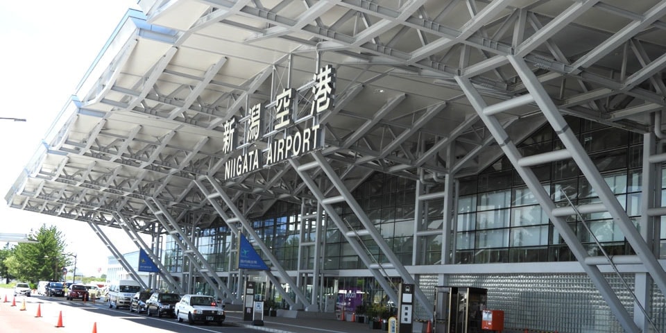 2-hour and 6-hour courses departing from Niigata Airport or Niigata Station